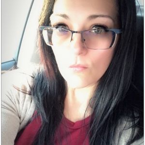 Meet your Posher, Leigh